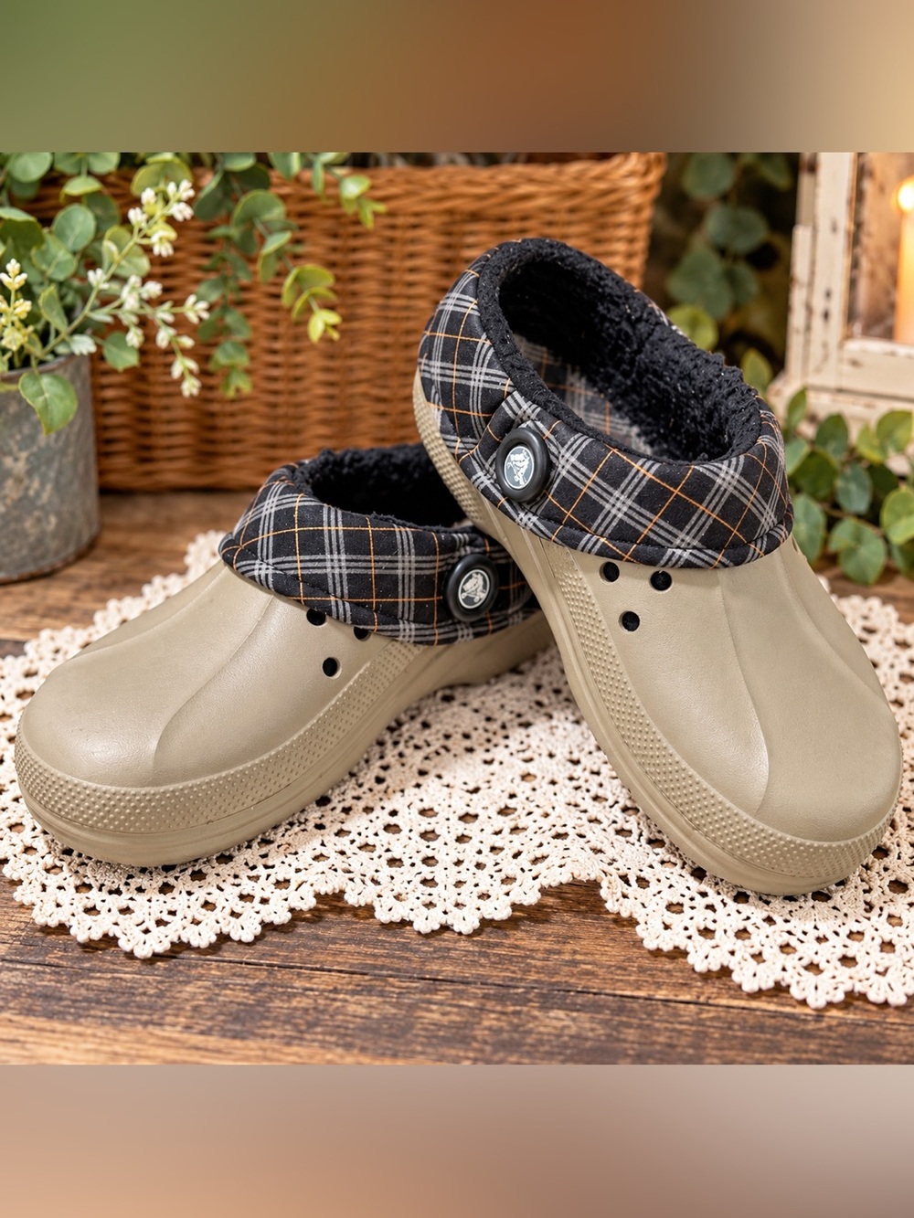 Crocs Plaid Fleece Lined Clogs M7 W9 Made in Mexico